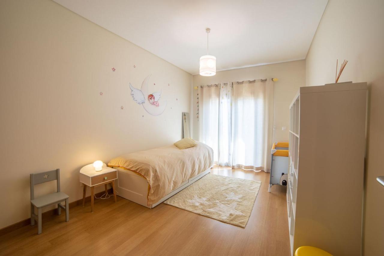 Lovely Apartment Near Airport And Nations Park, With Garage Loures Eksteriør bilde