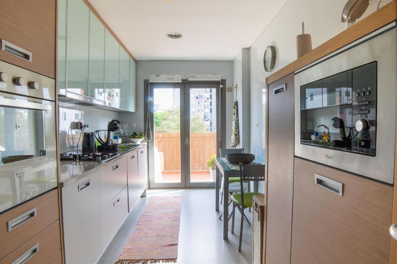 Lovely Apartment Near Airport And Nations Park, With Garage Loures Eksteriør bilde