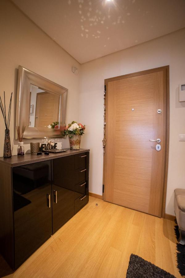 Lovely Apartment Near Airport And Nations Park, With Garage Loures Eksteriør bilde